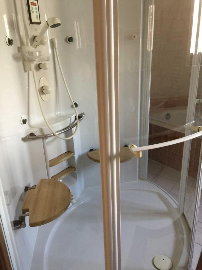 Seelotsenstation Turmwohnung Adler Sassnitz Bagian luar foto