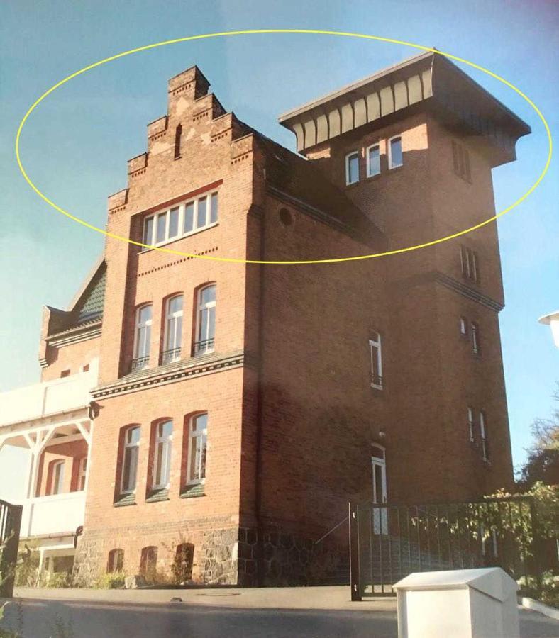 Seelotsenstation Turmwohnung Adler Sassnitz Bagian luar foto